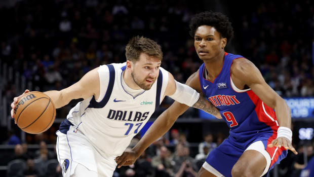 Luka Doncic, Dallas Mavericks, Detroit Pistons